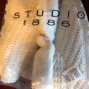 Avon Studio 1886 Sweater Booties Slippers